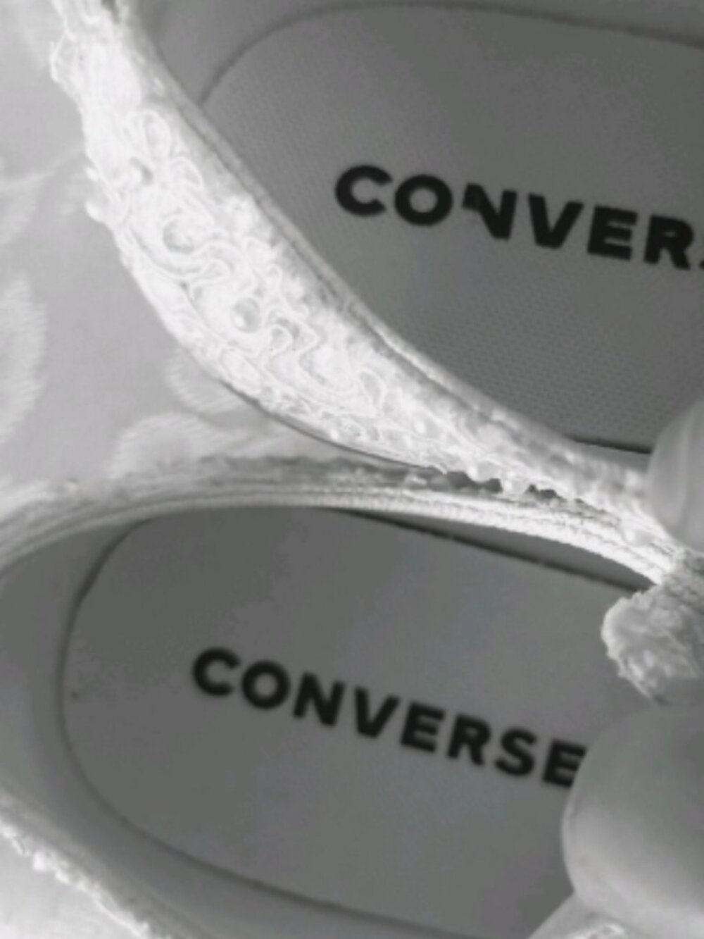 Converse Custom Wedding Lace & Pearls Bridal Sneakers Size 9 White - Picture 5 of 16